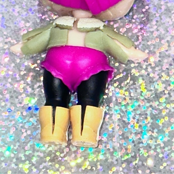 L.O.L. SURPRISE! Doll Cozy Babe Baby Big Sis Sister Doll Series 2 Winter Chill - Picture 8 of 9